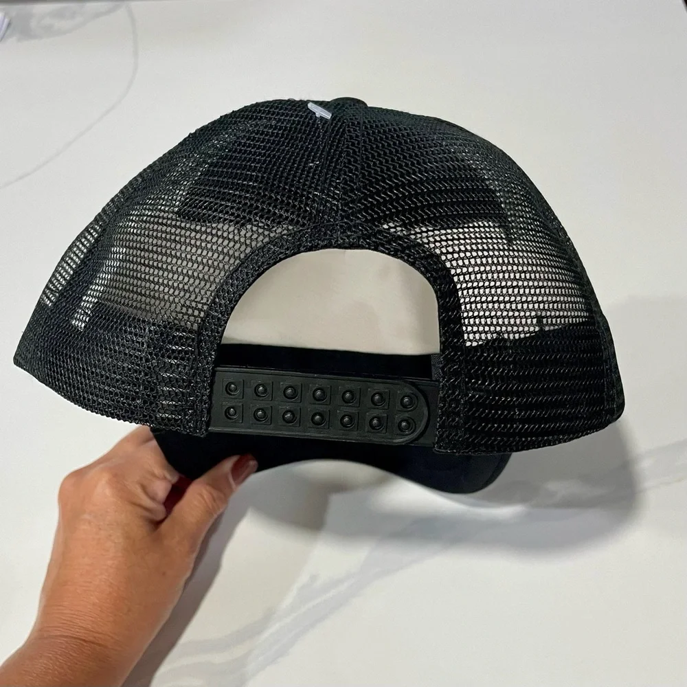 LEGEND‎ EMBROIDERED TRUCKER HAT - Kids OS - NWOT